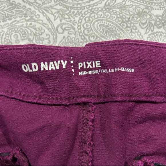 Old Navy Women’s Rich Purple Chinos - Picture 3 of 4